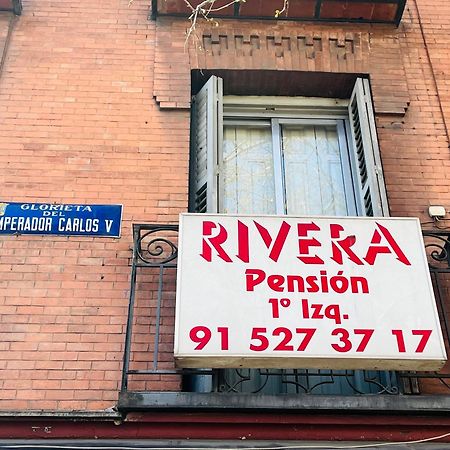 Pension Rivera Madrid Exteriör bild