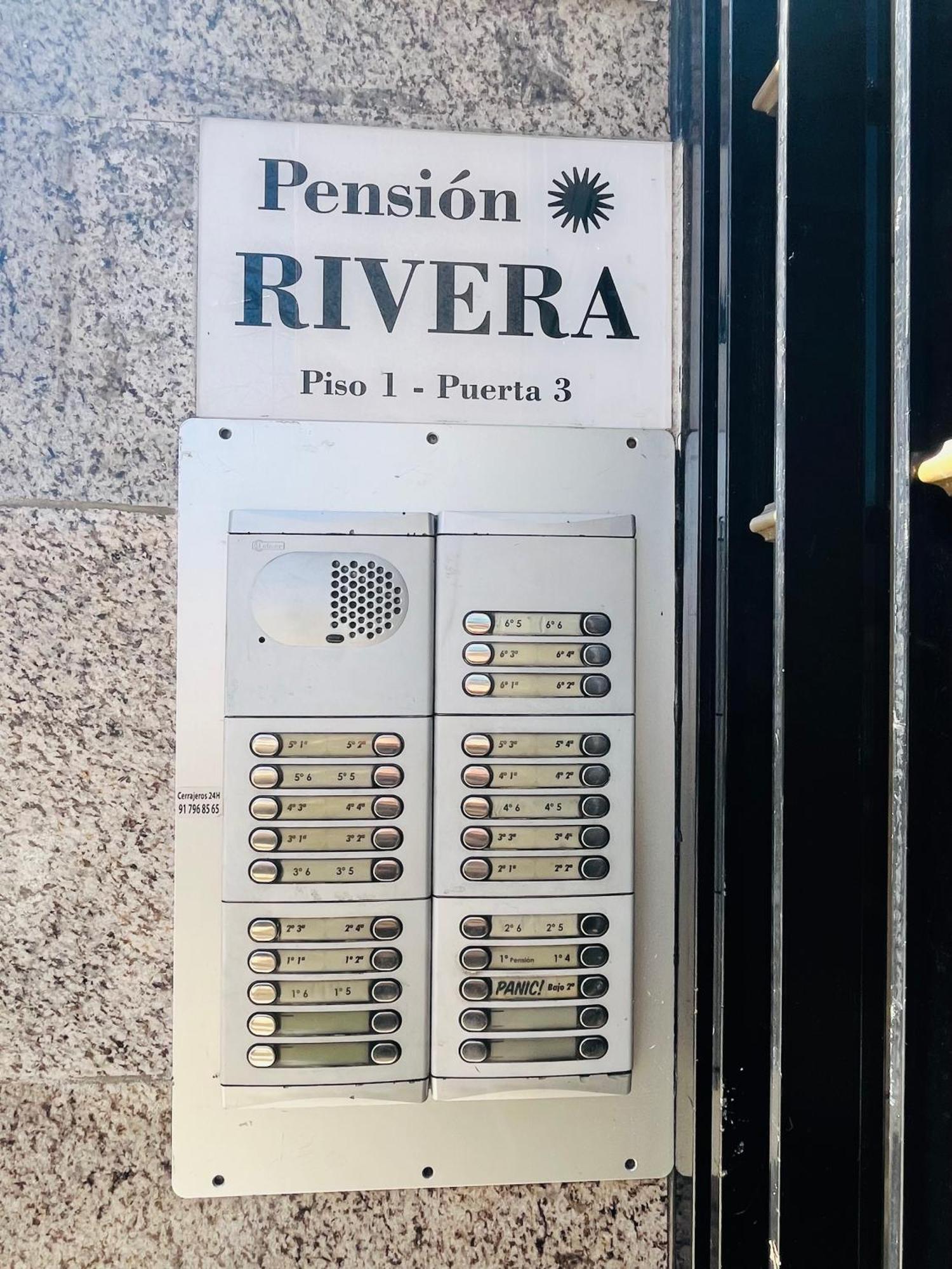 Pension Rivera Madrid Exteriör bild