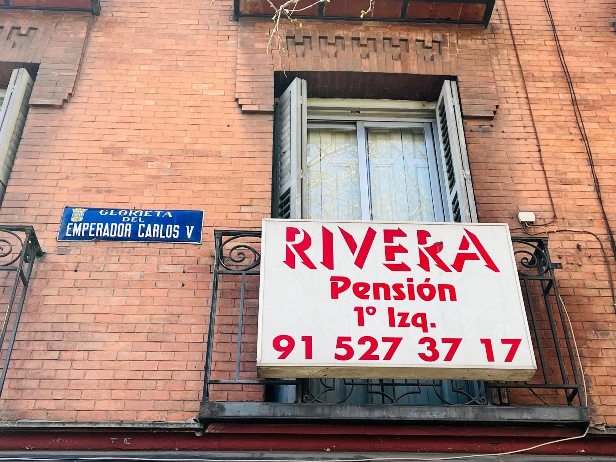Pension Rivera Madrid Exteriör bild
